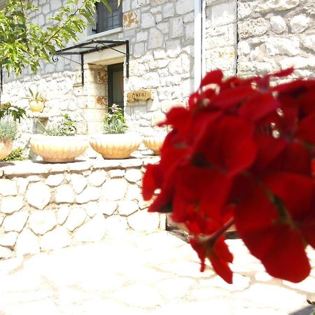 Sivros Stone Cottages エクステリア 写真