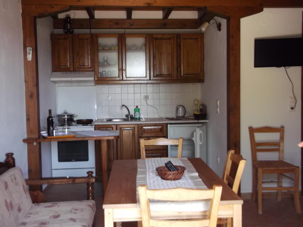 Sivros Stone Cottages エクステリア 写真