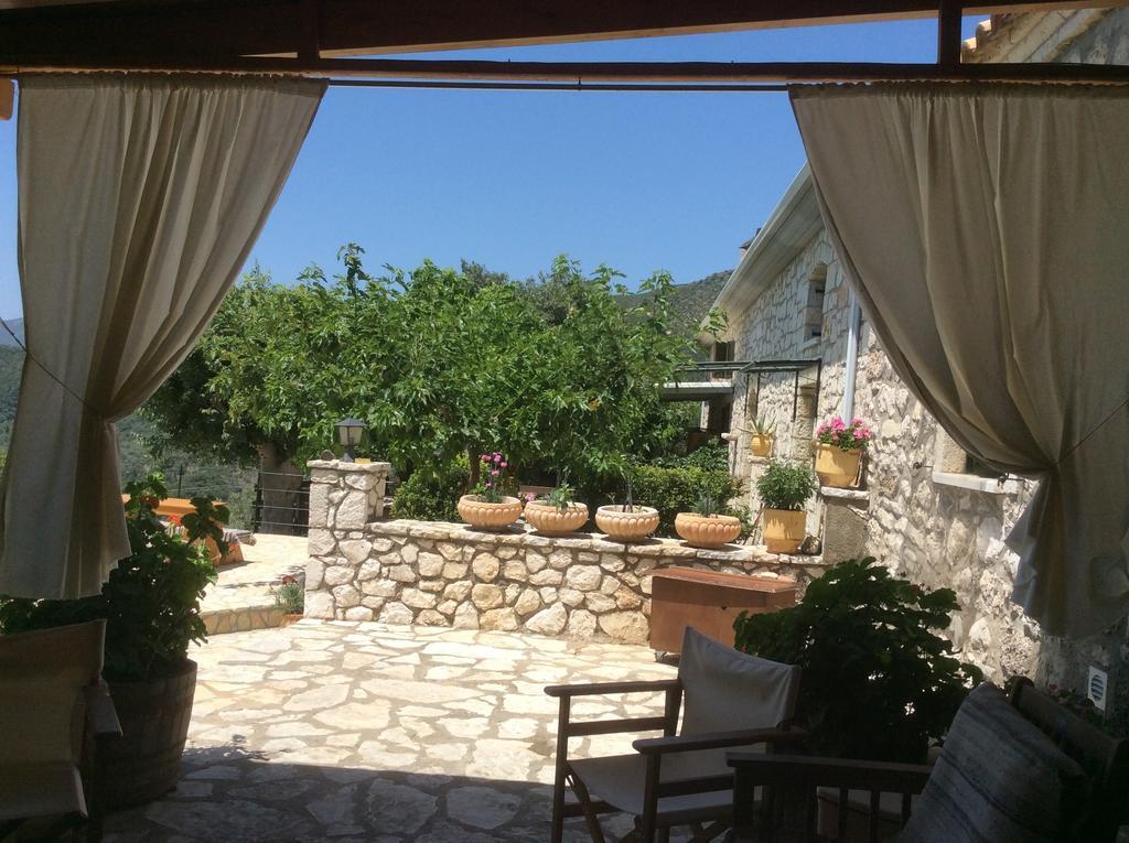 Sivros Stone Cottages エクステリア 写真