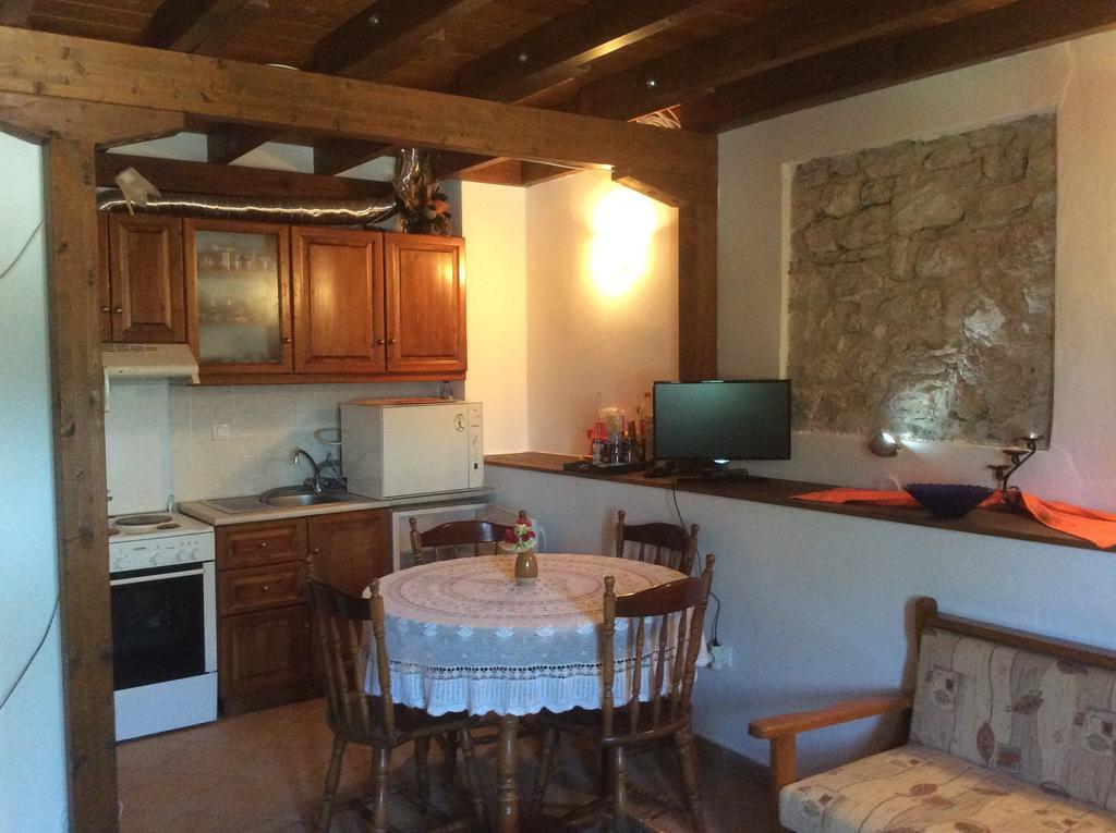 Sivros Stone Cottages エクステリア 写真