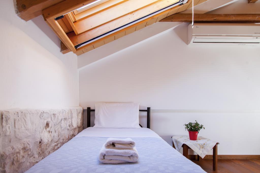 Sivros Stone Cottages エクステリア 写真